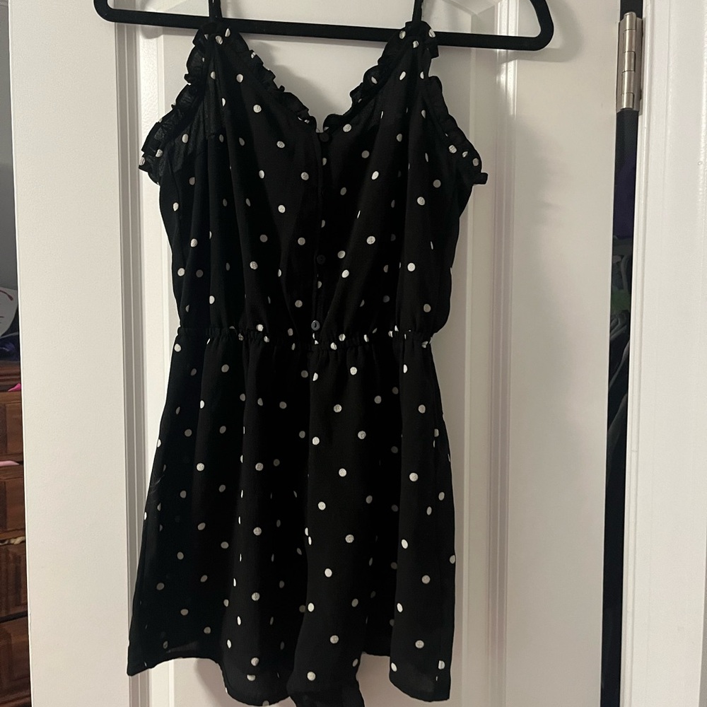 BLACK AND WHITE POLKA DOT ROMPER